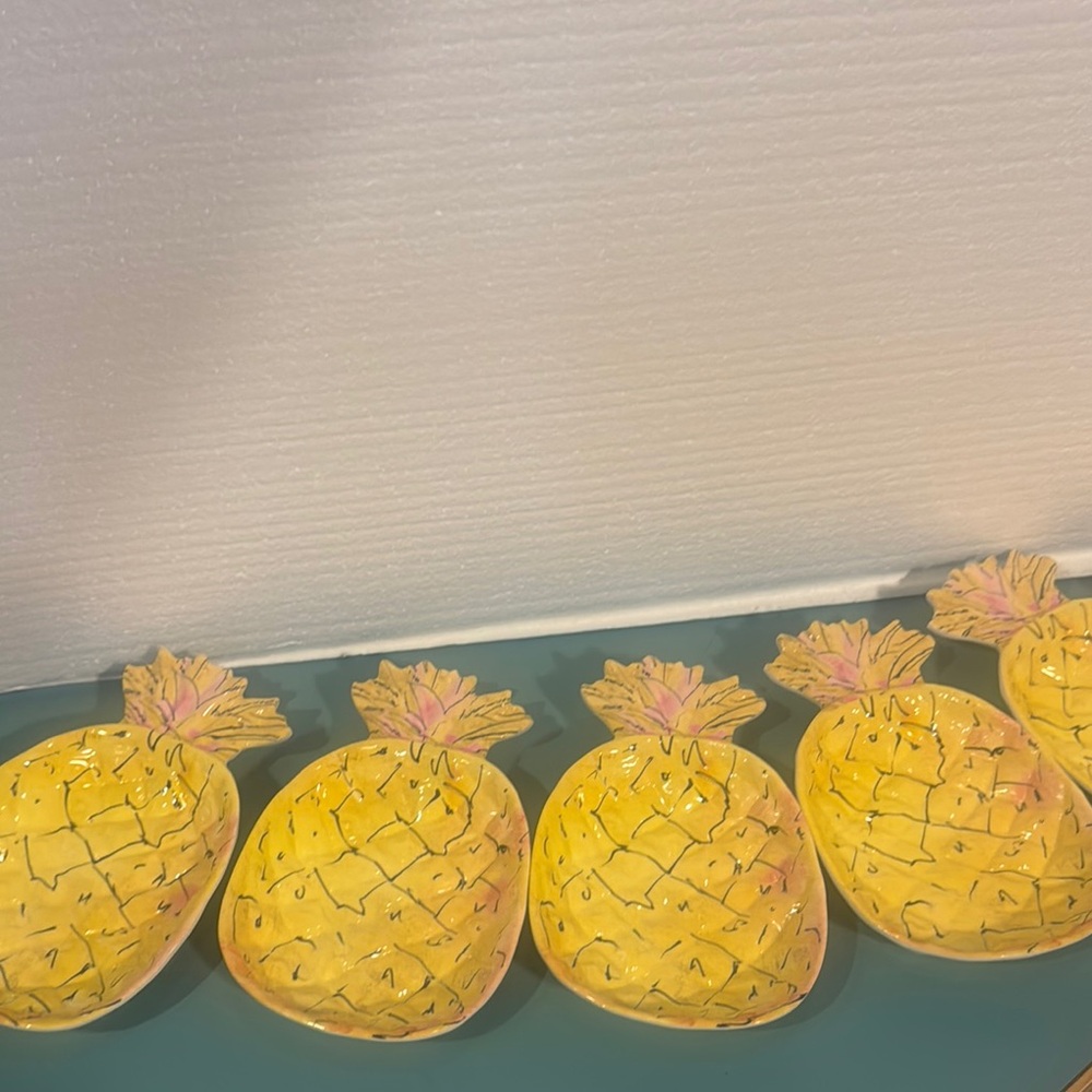OUTDOOR COLLECTION Set of 6 Melamine Pineapple Shape Appetizer Snack Plates